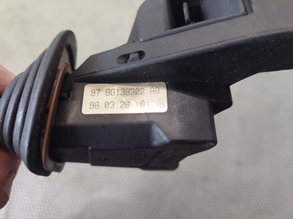 Conjunto / manetes de luzes e limpa vidros FORD Mondeo II Sedan (BFP)