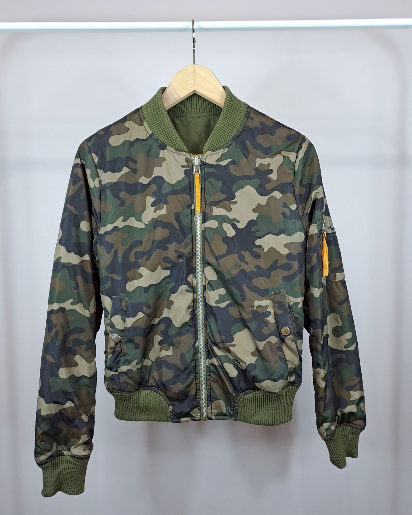 Damska kurtka bomberka dwustronna bomber jacket moro r.S na wiosnę