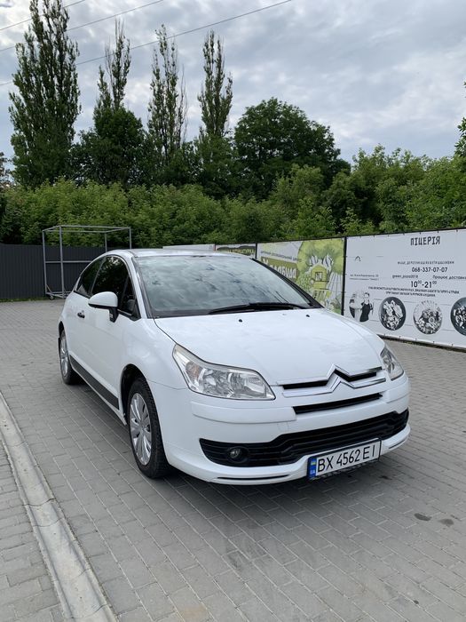 Citroen c4 купе.