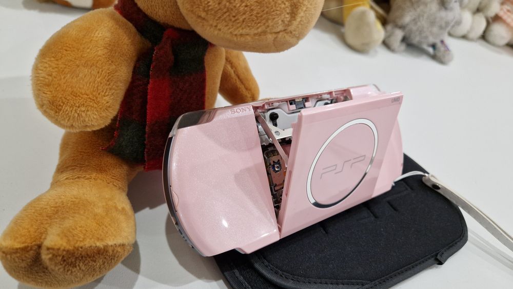 Sony PSP 3000 64гиг с играми 135шт!