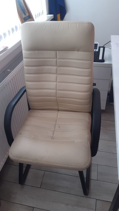 Ремонт комп'ютерних та офісних крісел стільців