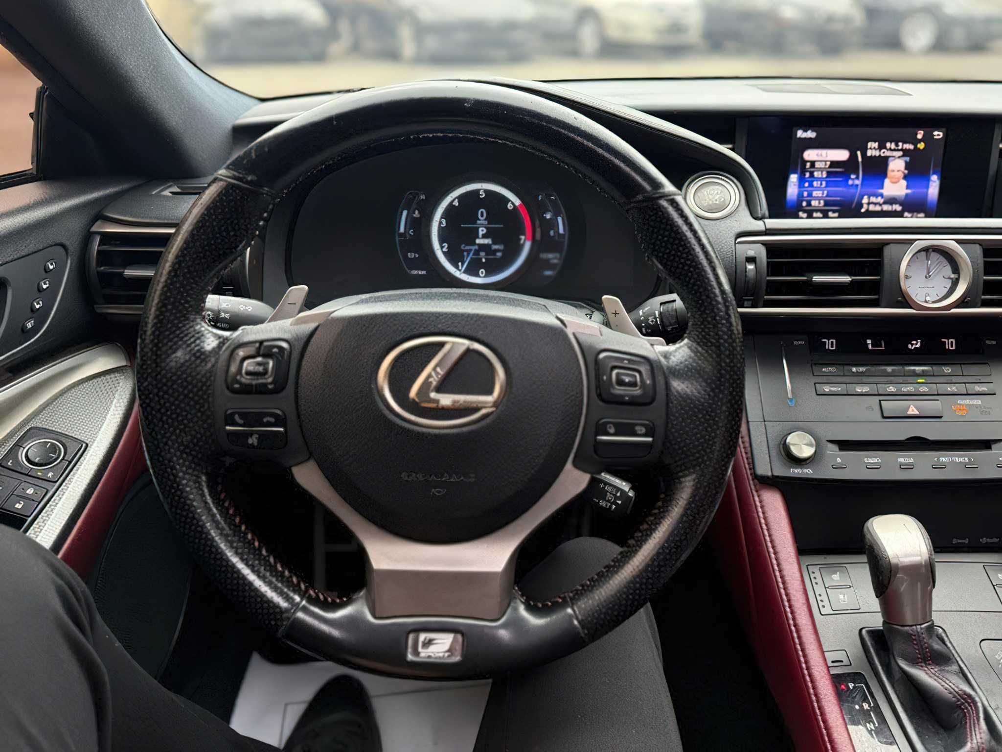 Lexus  Rс 200T      2016
