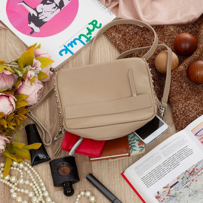 VERA PELLE torebka damska skórzana listonoszka z paskiem V167 czerwona