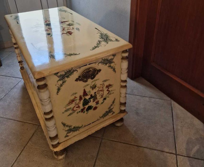 Arca Vintage – Estilo Chinoiserie (para restauro)