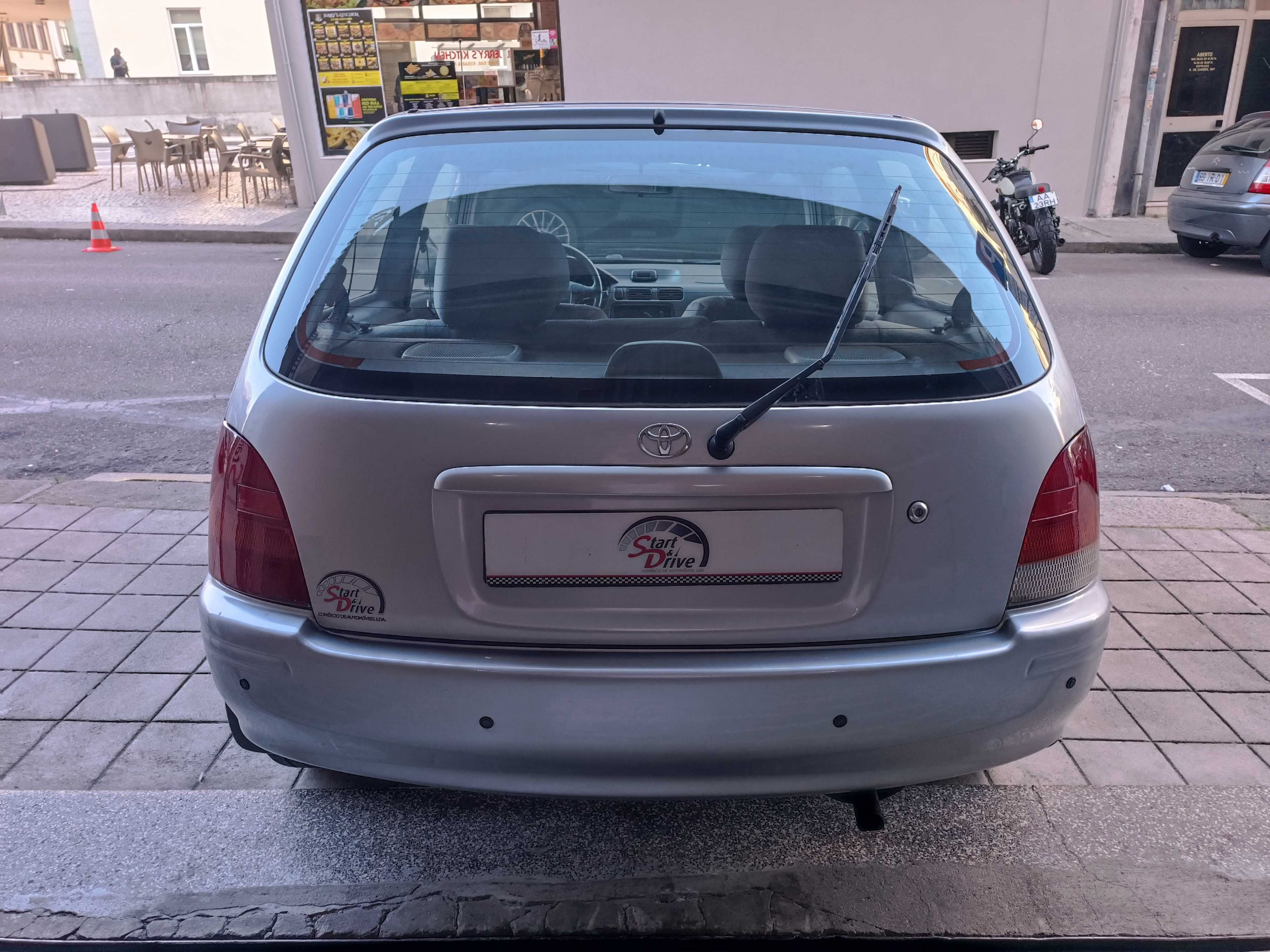 TOYOTA STARLET 1.3i 3 portas