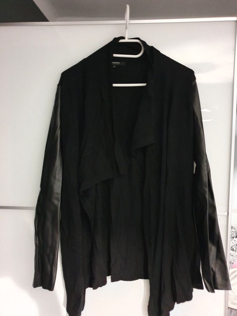 Sweter kardigan skórzane rękawy Reserved
