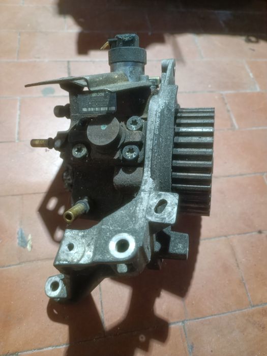 Bomba Gasóleo Alta pressão PSA Bosch