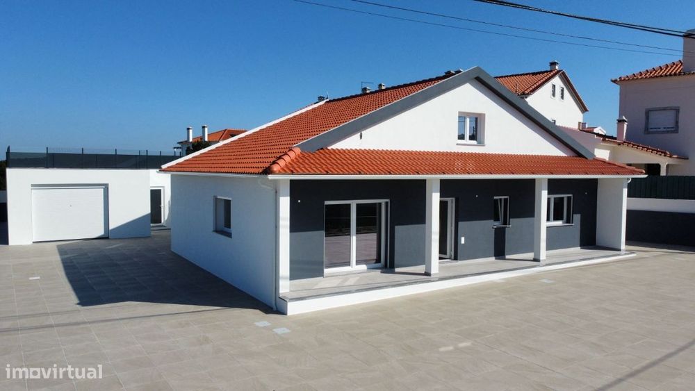 Espaçosa Moradia V4 com piscina - Coimbrã / Peniche