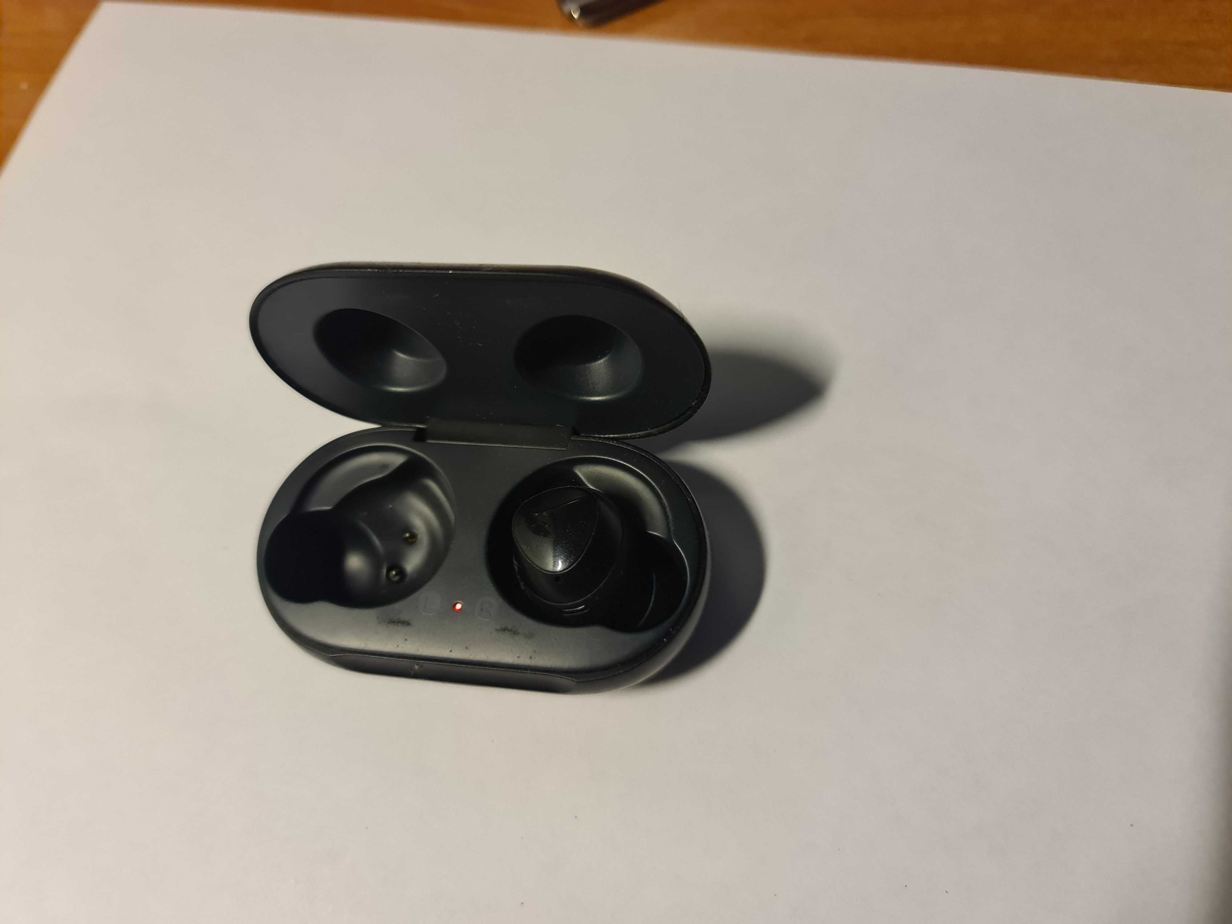 Продам Samsung Galaxy Buds Black SM-R170
