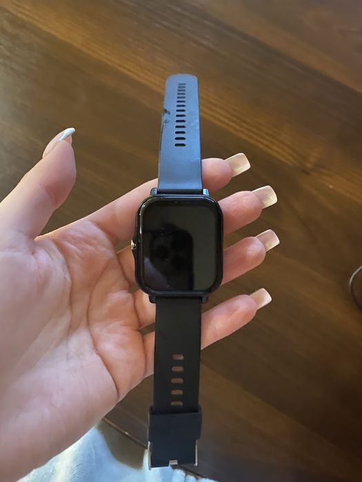 Смарт - годинник.