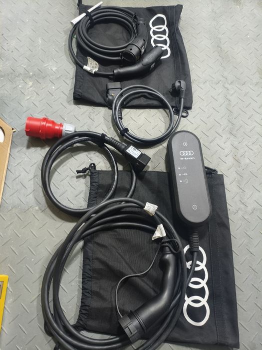 Audi E-Tron Ładowarka Sieciowa 7.2 kW + Siła + Przewód Kom