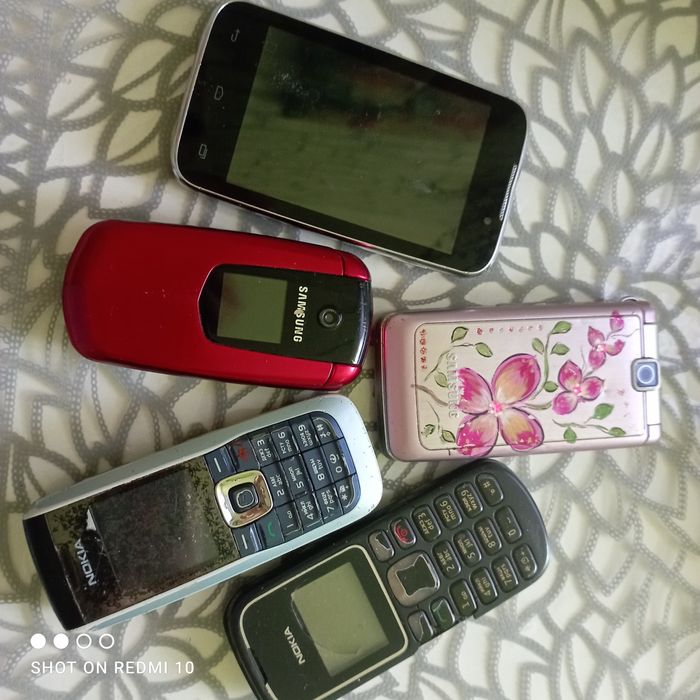 Телефоны на запчасти