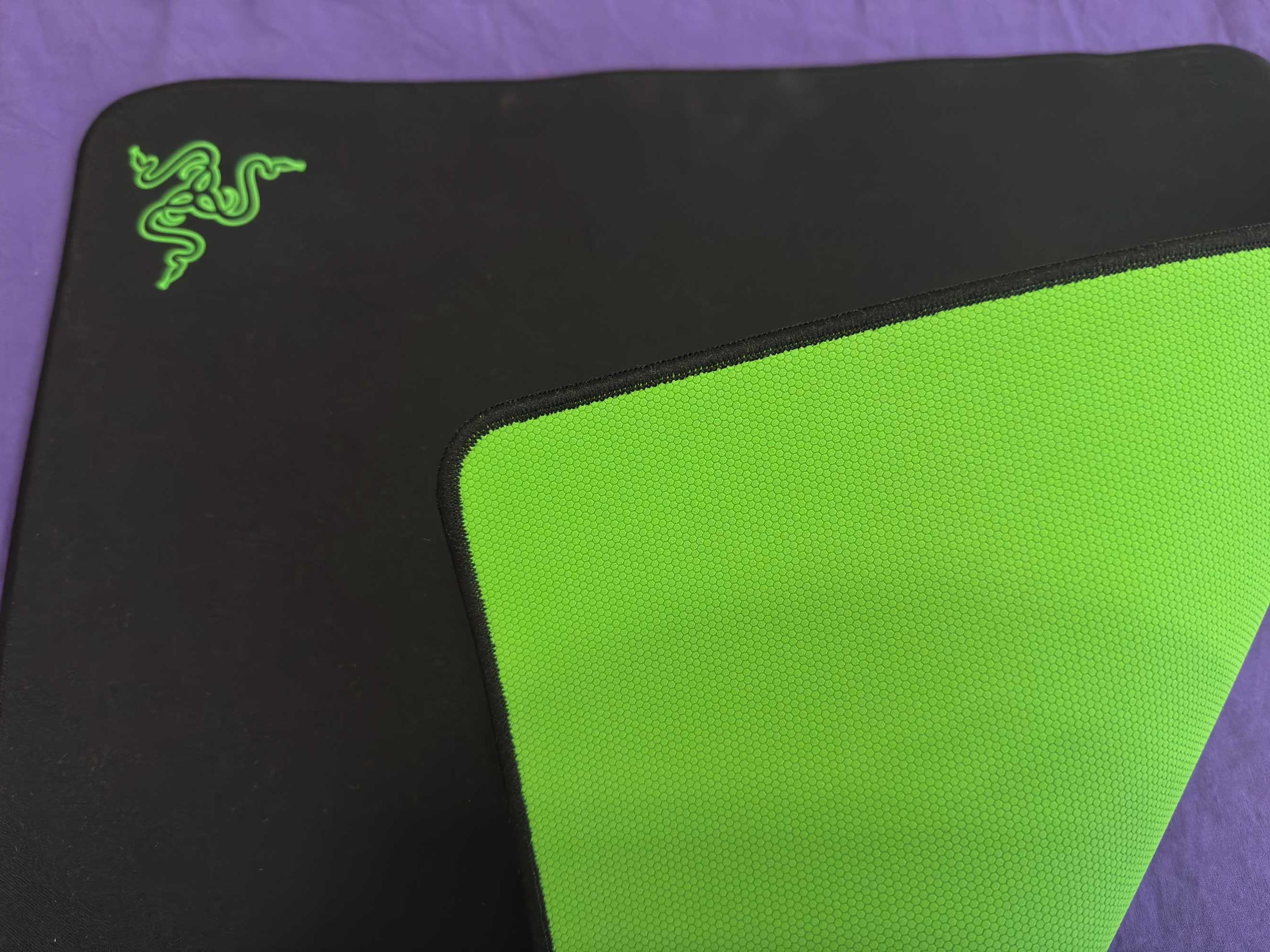 Коврик Razer Gigantus Elite