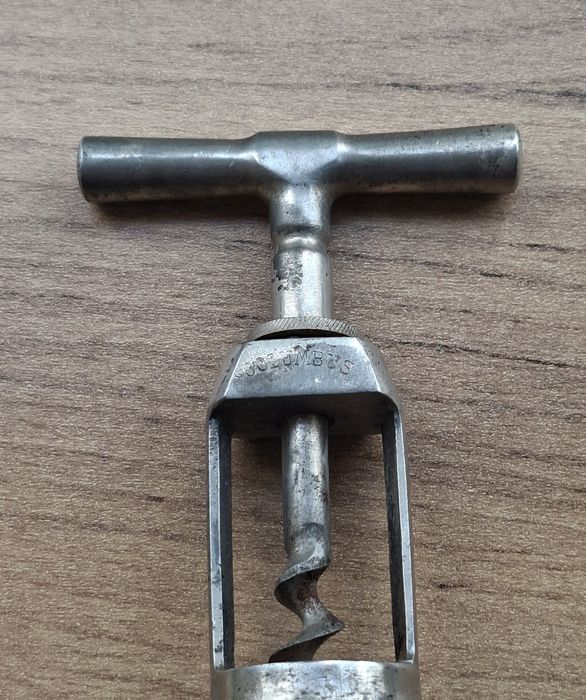 korkociąg mechaniczny Columbus