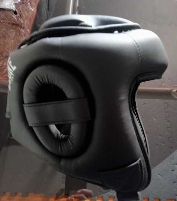 Capacete de protecção artes marciais