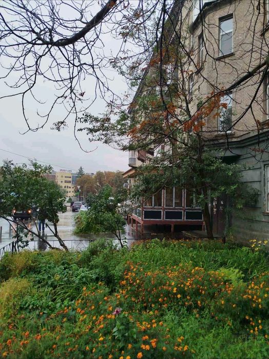 Оренда комерційного нежитлового приміщення вул.  Кирилівська 109в 44м²