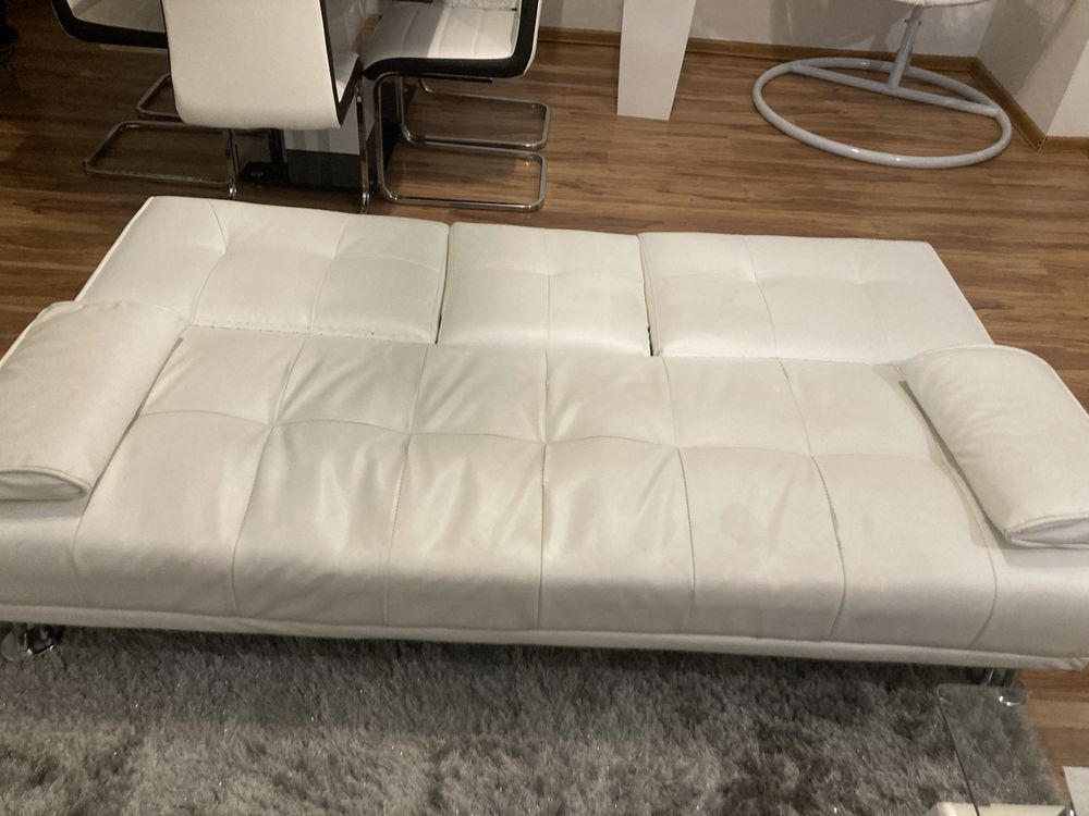 Sofa kanapa 3 osobowa z funkcją spania i barek biała ekoskóra 160x200