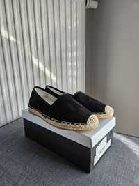 Czarne espadryle