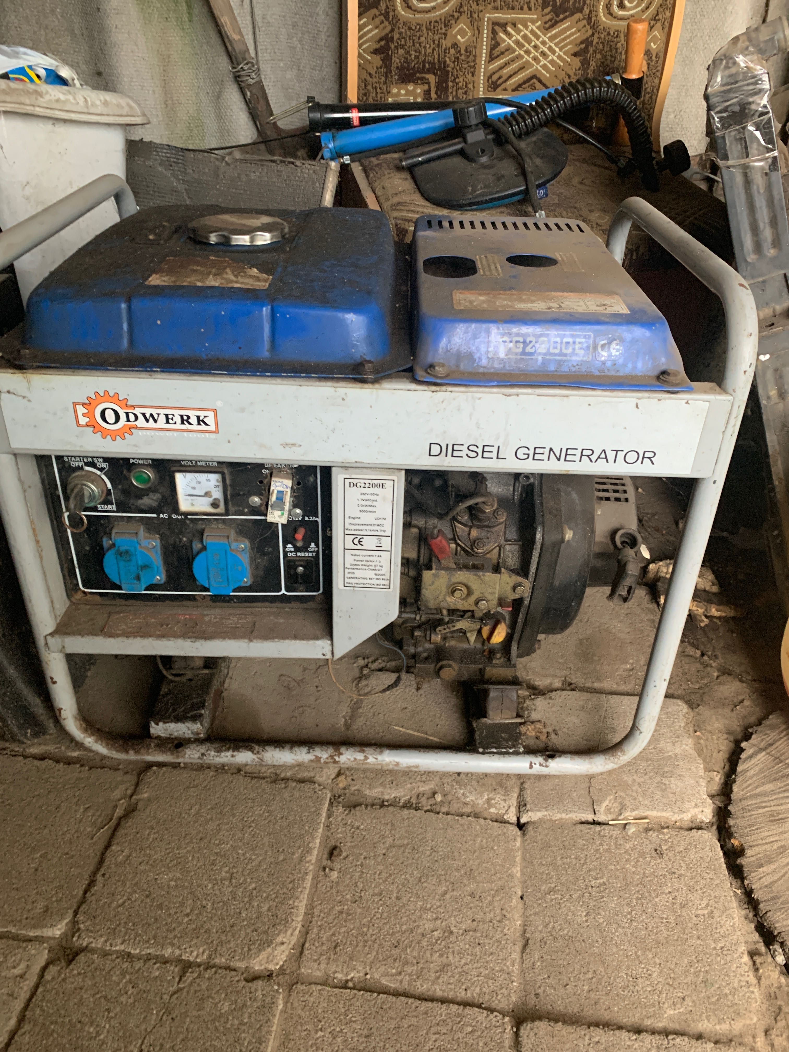 Продам генератор дизельний