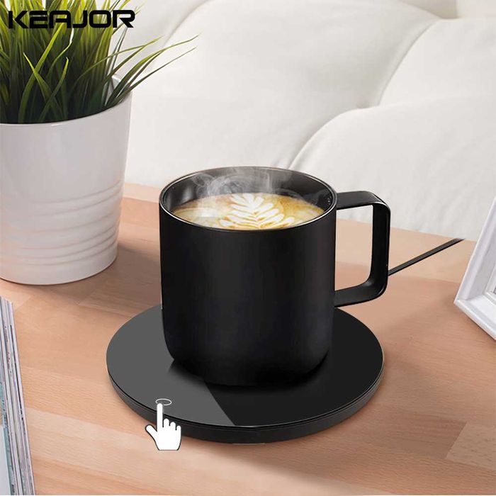 Bebida quente em qualquer lugar com o aquecedor de canecas USB Promo23