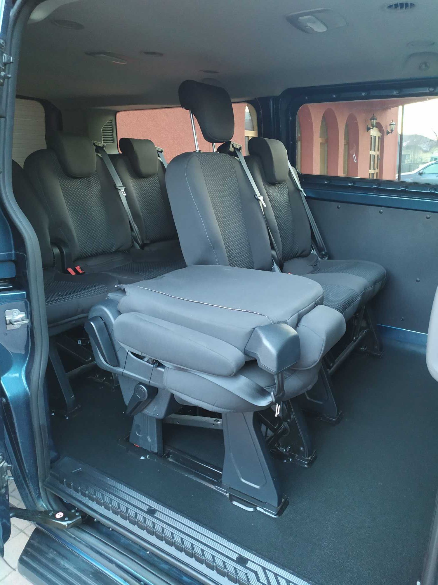 чохли на сидіня 8+1 Форд транзит 2014+ ford transit custom combi trend