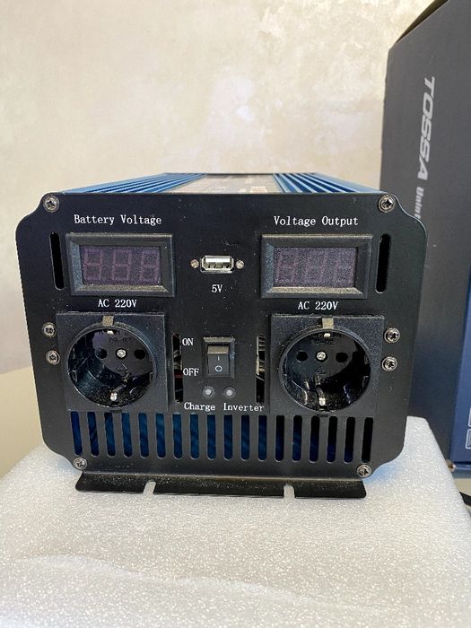 Преобразователь напряжения (инвертор) Tossa 12V 220V/800W Чистый синус