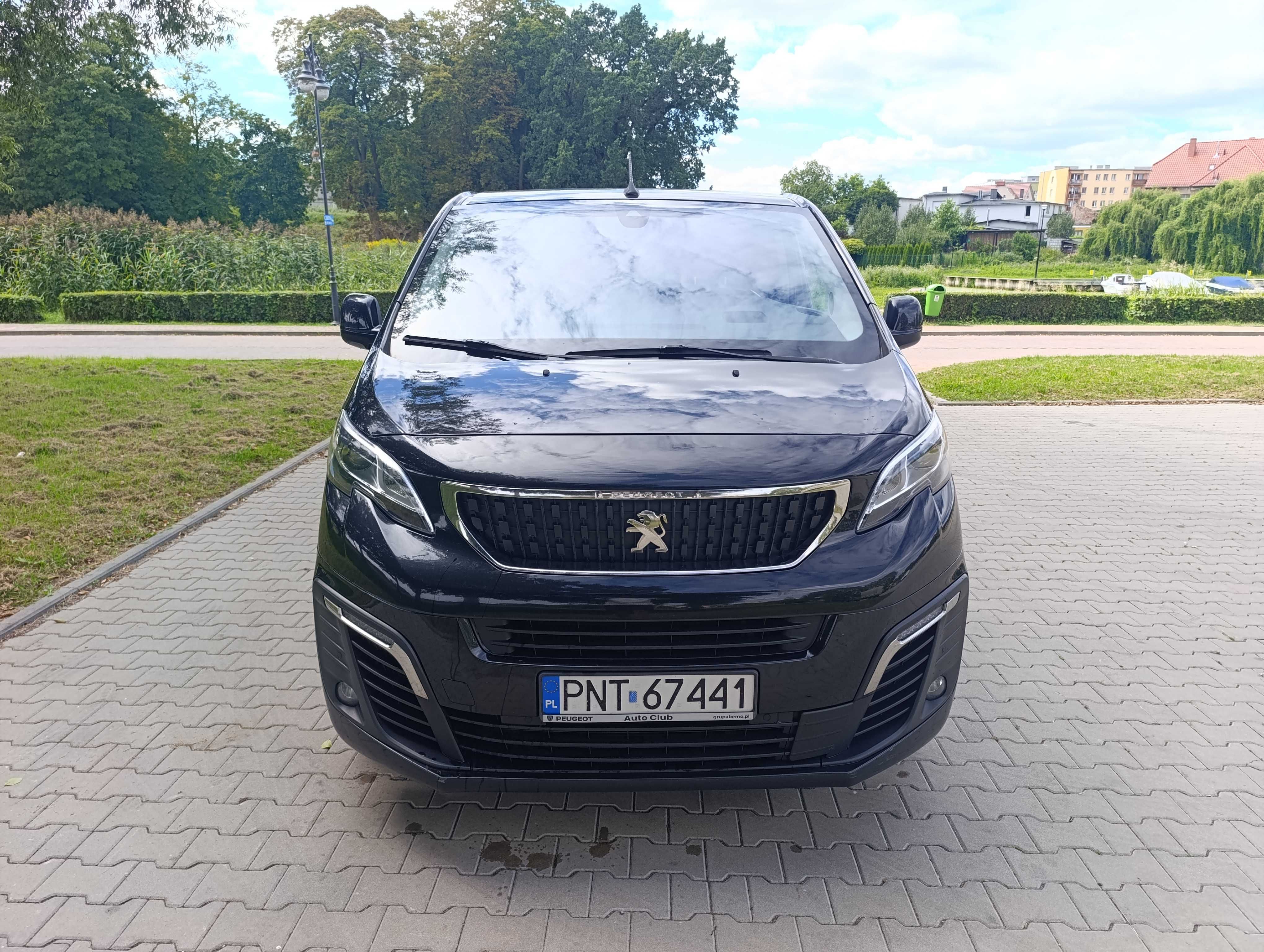 Peugeot Traveller BUSINESS VIP LONG AUTOMAT 6 OS. 2019r. 180KM FV23%