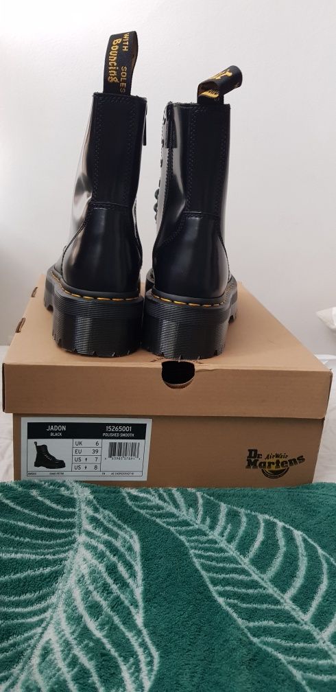 Glany Dr.Martens