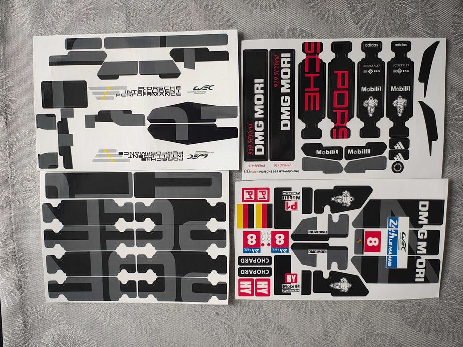 Cada C61016 Porsche 919 hybrid naklejki z oryginalnymi emblematami