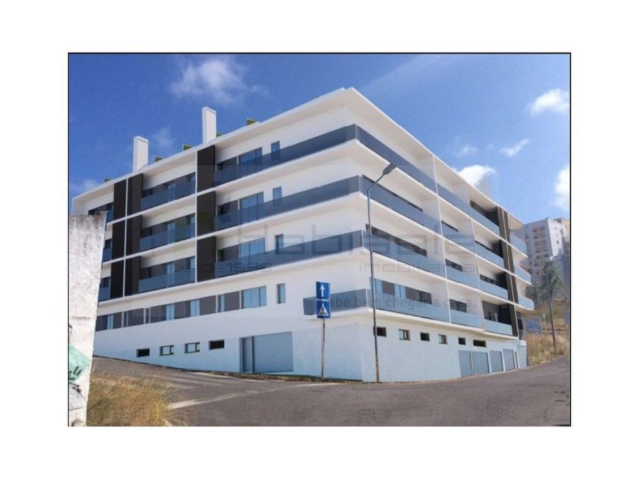 Apartamento T3 com garagem | Paradela, Santo António dos Cavaleiros
