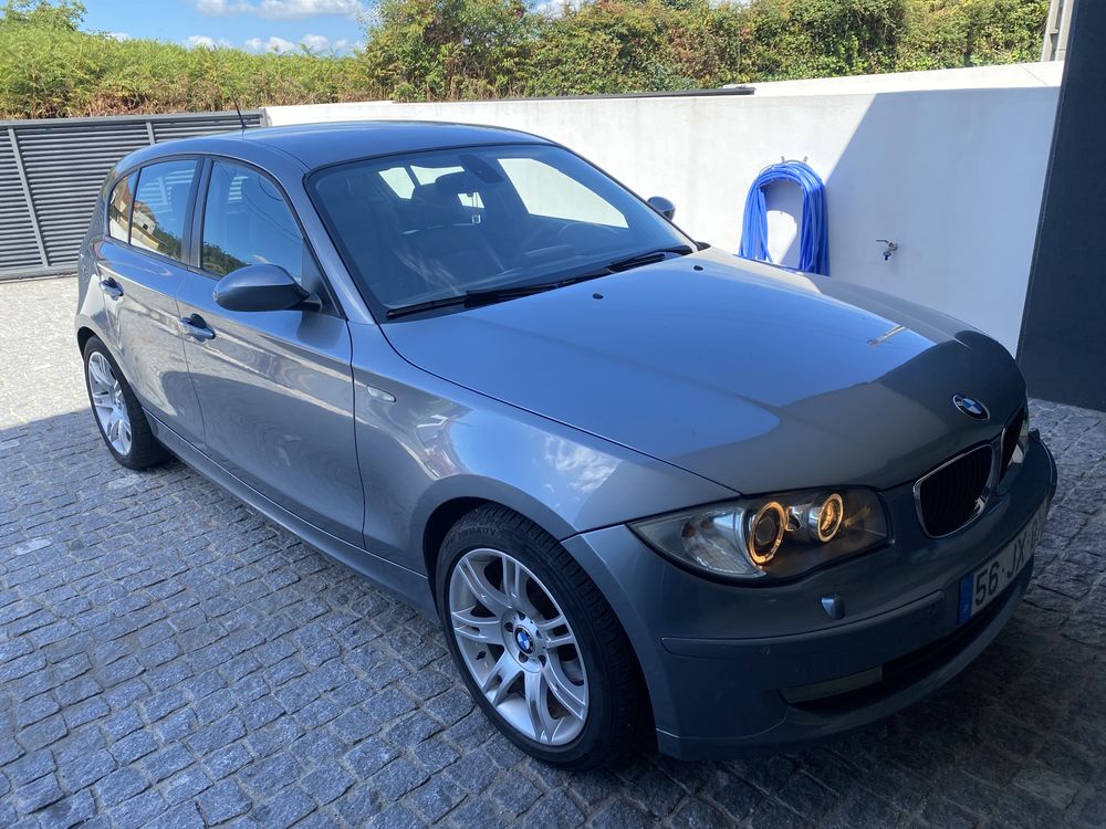 Segue para venda bmw 118 d muito bom estado