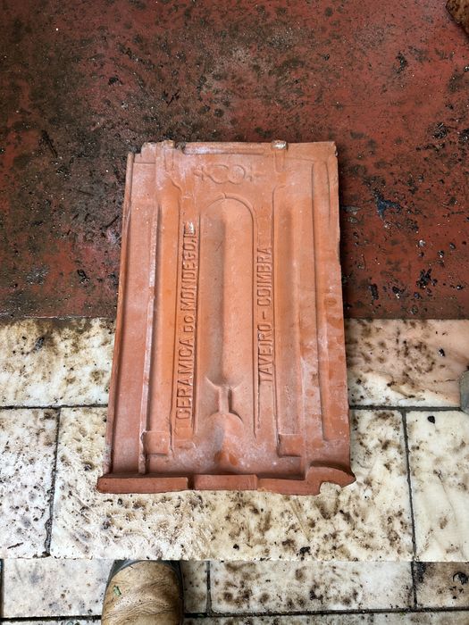 Vendo telha - 25 centimos