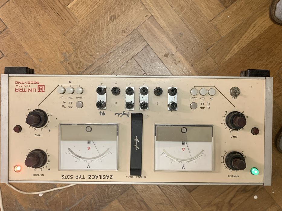 Zasilacz analogowy  prostownik Unitra Szvczytno  typ 5372 PRL