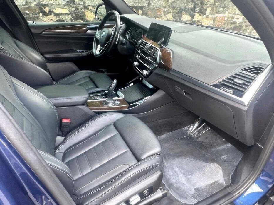 BMW X3 xDrive30i      2018