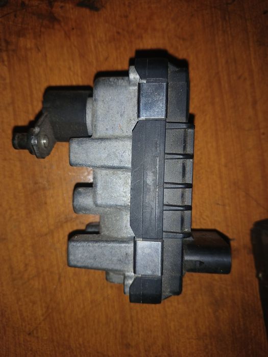 Valvula actuador turbo bmw 330d 231cv