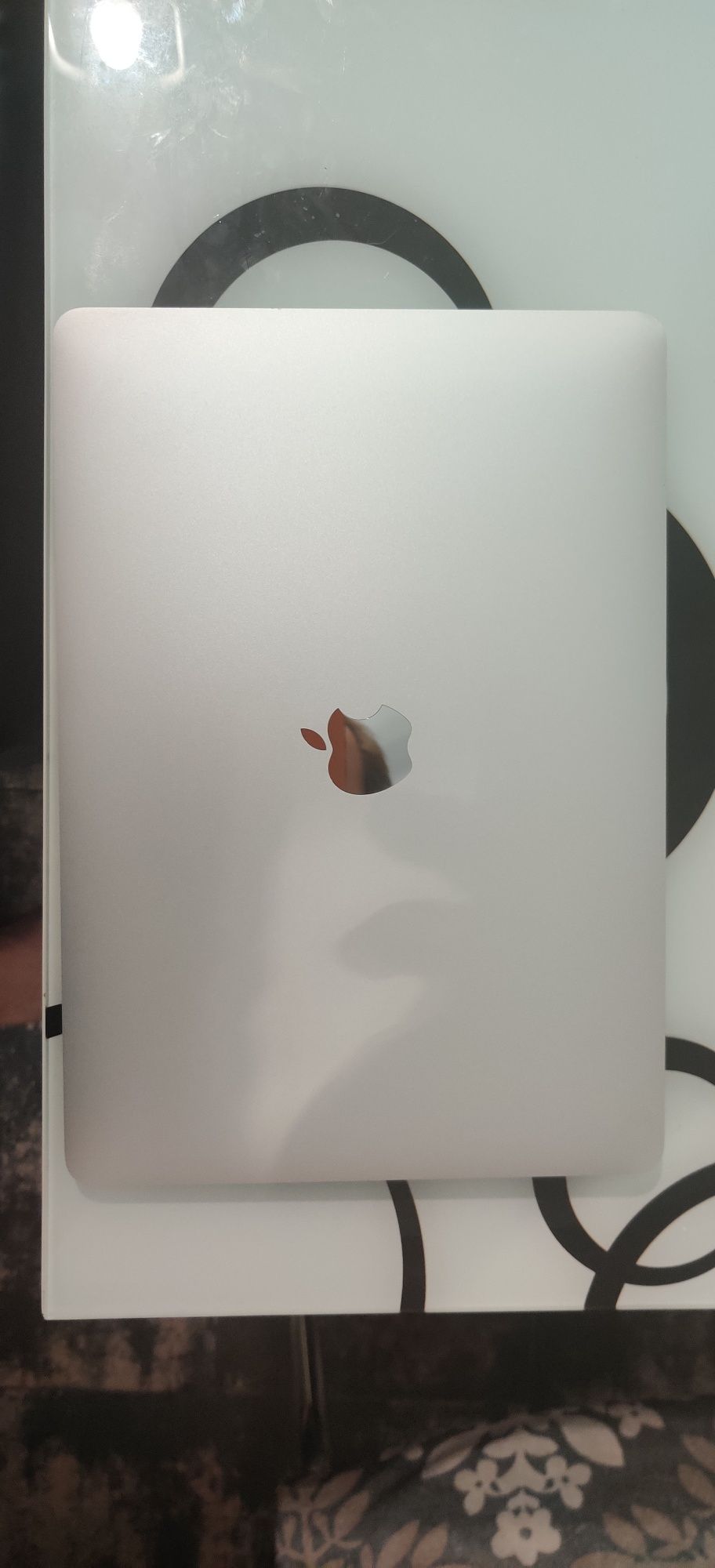 Macbook air m1 256/8 отличное состояние