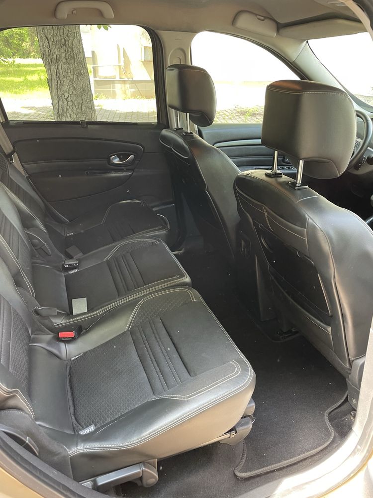 Продам Renault Grand Scenic III