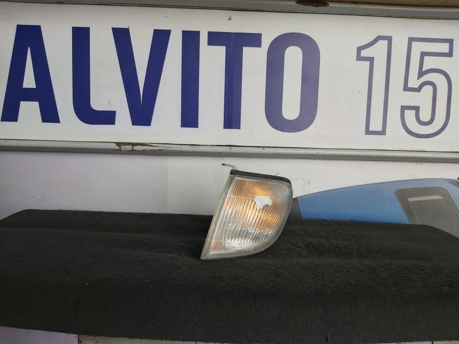 Farolim pisca esquerdo Hiunday H1 1999