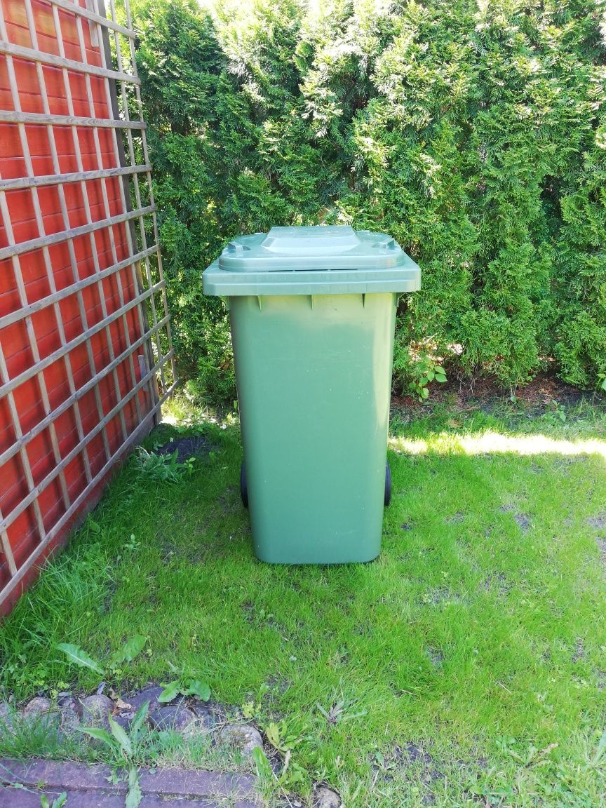 Kosz, pojemnik 240 litrow