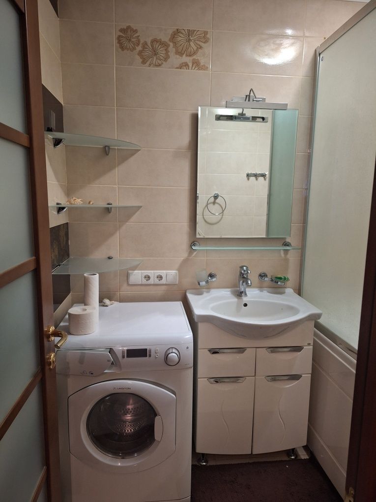 Новый Эксклюзив! 3 кв с капремонтом  м.Студенческая 5 мин. в 522 м/р.