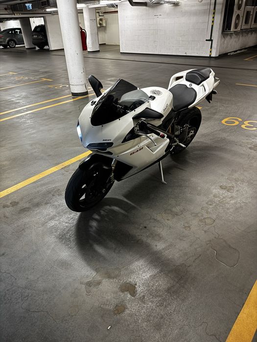 Ducati Superbike SBK 848