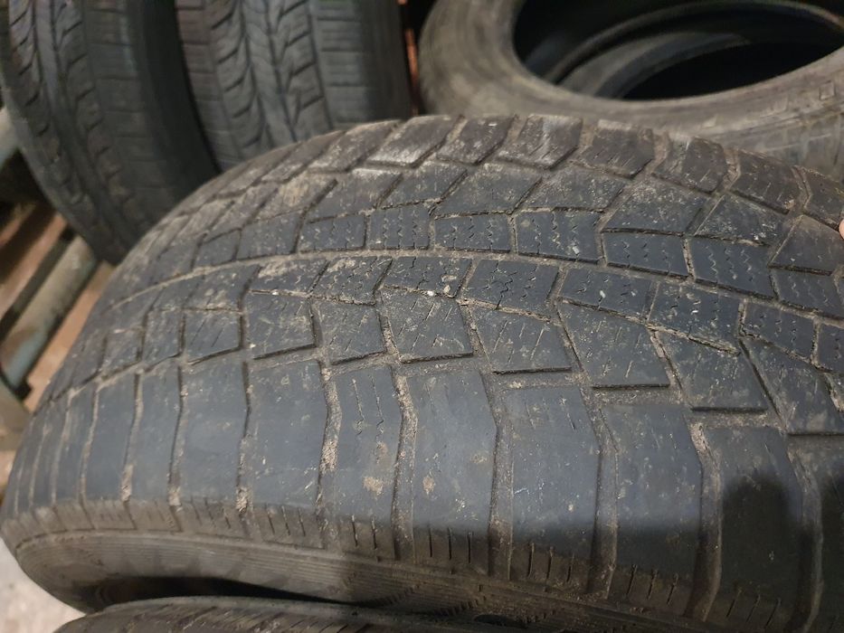 Резина Gislaved r16 215/60 зима