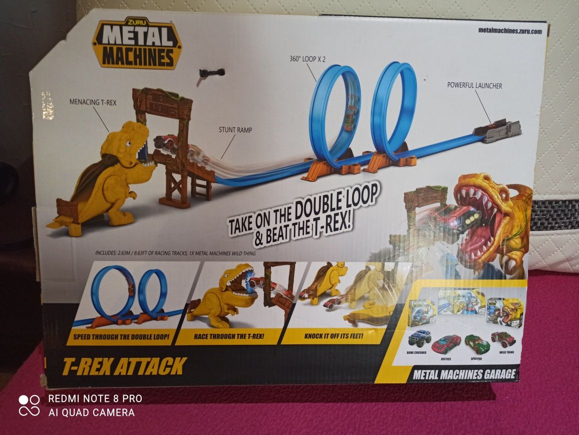 Tor wyścigowy T-Rex metal machines