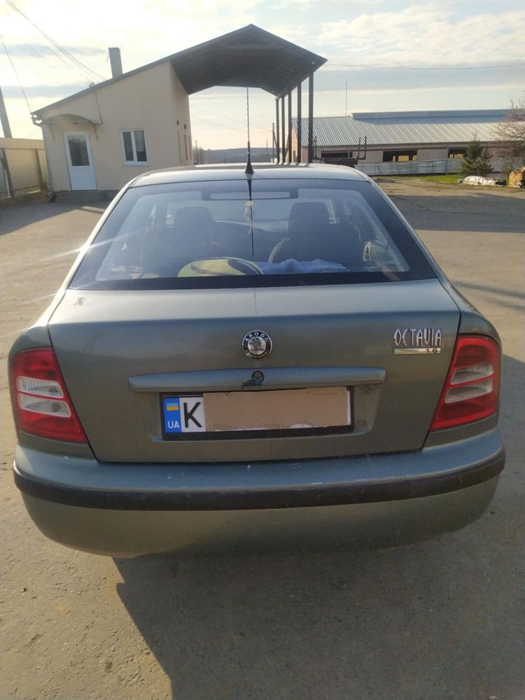 Skoda oktavia 2001 року