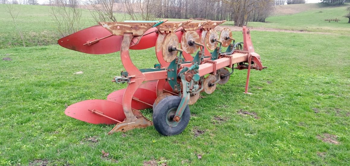 Kverneland F-160 4x14 Pług Obrotowy