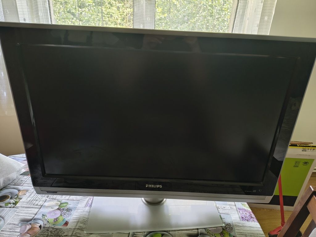 Telewizor 32 całe Philips