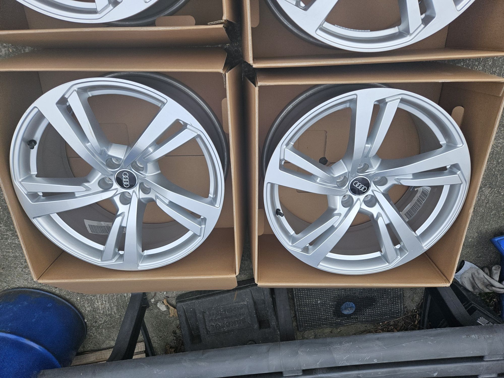 Felgi aluminiowe 5x112 8 5j et 30 20" AUDI a7 a6 q5