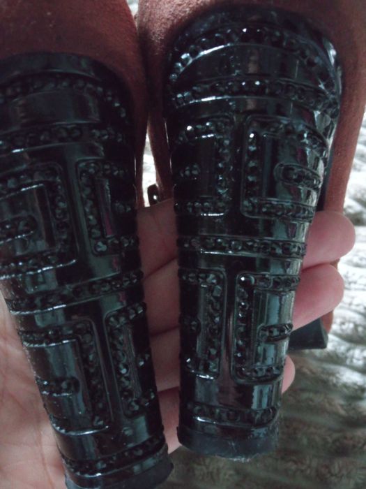 Ботінки, черевики, черевички