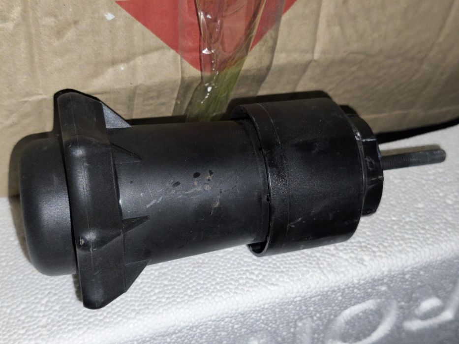 Кронштейн кріплення запасного колеса VW Passat B5