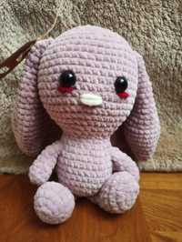 Zajączek na szydełku amigurumi